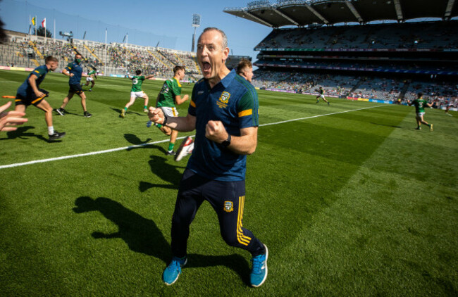 cathal-o-bric-celebrates-at-the-final-whistle
