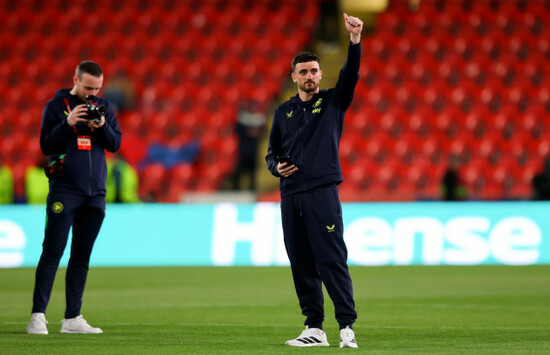 troy-parrott-ahead-of-the-match