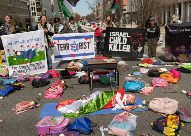 washington-u-s-a-14th-mar-2026-people-gather-near-the-white-house-in-washington-dc-on-march-14-2026-to-observe-the-international-day-of-al-quds-jerusalem-day-in-solidarity-with-palestine-the