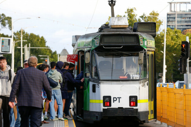 melbourne-victoria-state-australia-28th-mar-2026-people-seen-taking-trams-in-the-city-one-month-into-the-united-states-iran-conflict-the-country-is-experiencing-rising-fuel-prices-supply-disru