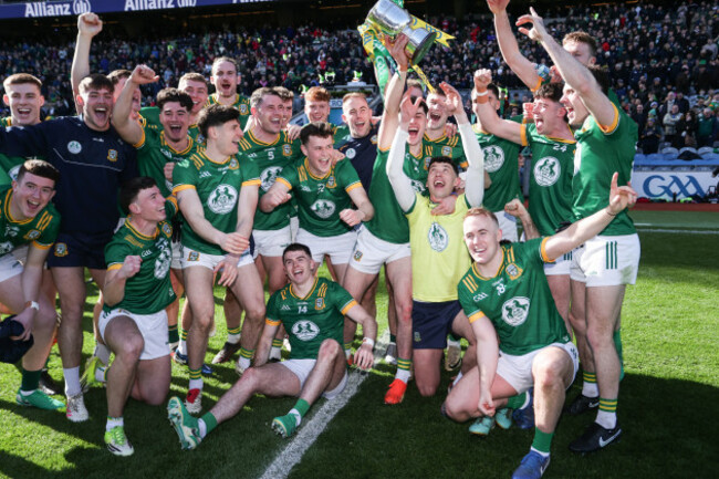 meath-celebrate-winning