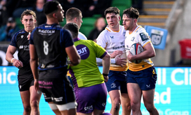 hugo-keenan-celebrates-scoring-a-try-with-jimmy-obrien