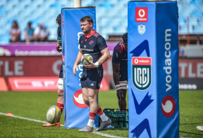 sean-obrien-during-the-warm-up-ahead-of-the-match