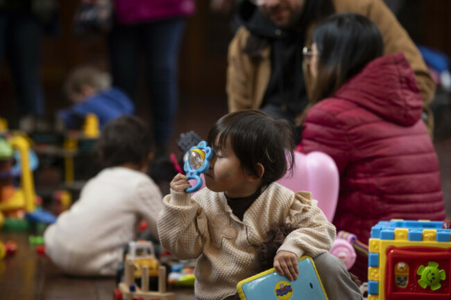 toy-library-sensory-swap-play-session