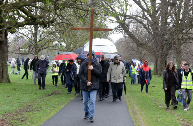 475Annual Way of the Cross_90745963