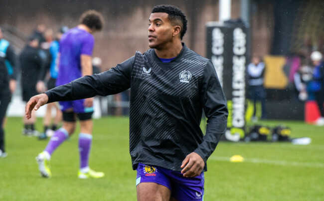 immanuel-feyi-waboso-during-the-warm-up