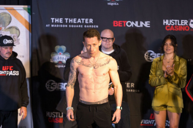 new-york-united-of-states-15th-mar-2025-weigh-in-for-feargal-mccrory-vs-brandon-benitez-which-precedes-the-boxing-match-dubbed-the-biggest-irish-boxing-card-in-new-york-history-on-st-patricks-d
