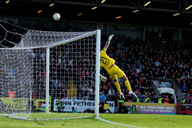 arlo-doherty-saves-a-shot-from-connor-parsons