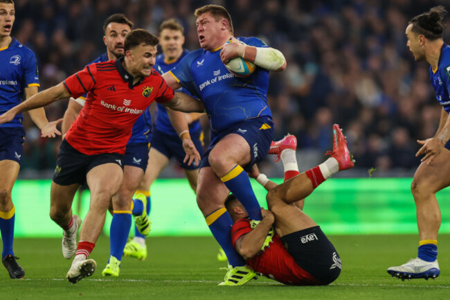 shane-daly-tackles-tadhg-furlong