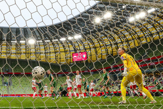 katie-mccabe-scores-her-sides-second-goal
