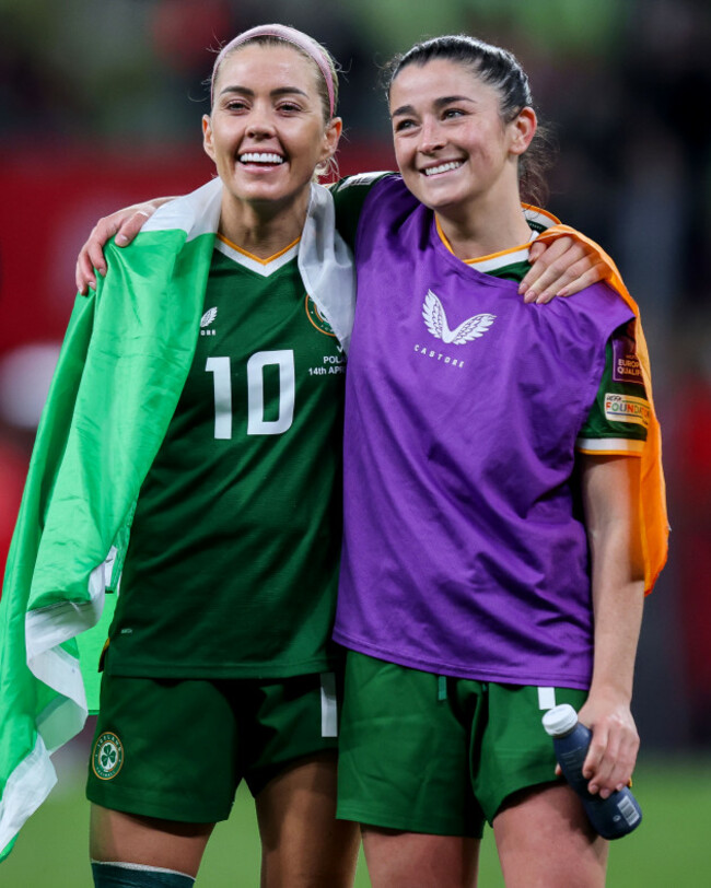 denise-osullivan-and-marissa-sheva-celebrate-after-the-match