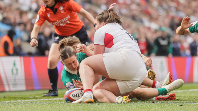 anna-mcgann-scores-her-sides-first-try-of-the-match-despite-claudia-macdonald