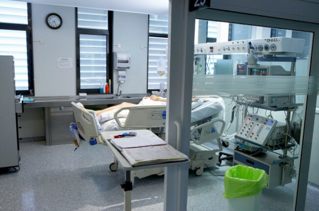 icm-icu-intensive-care-unit-hospital-universitario-gran-canaria-doctor-negrin-las-palmas-de-gran-canaria-canary-islands-spain