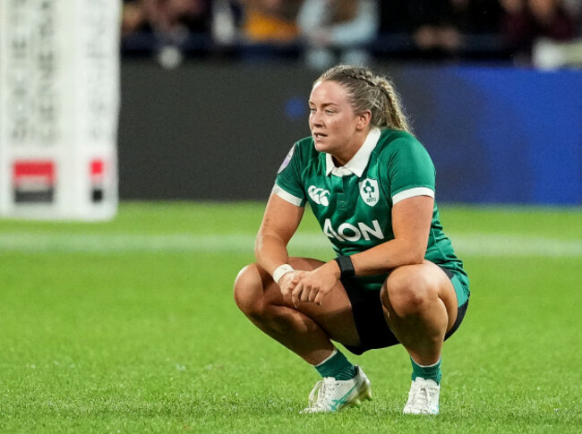 stacey-flood-dejected-after-the-match