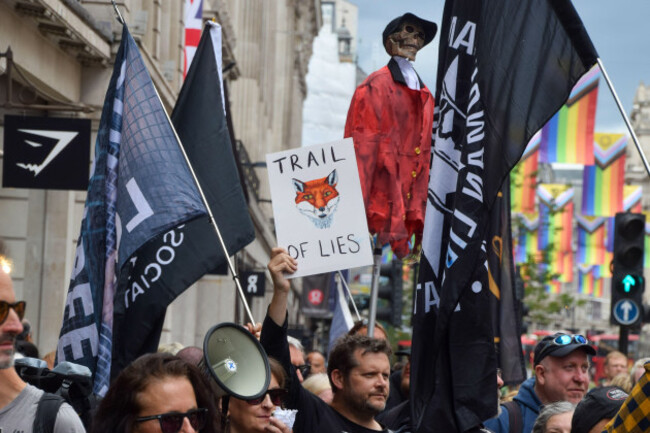 london-uk-23rd-july-2023-hunt-saboteurs-and-animal-rights-activists-marched-through-central-london-to-downing-street-demanding-that-the-fox-hunt-ban-is-enforced-despite-hunting-with-dogs-being-ill