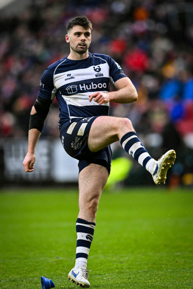 bristol-uk-26th-january-2025-ashton-gate-bristol-england-gallagher-premiership-rugby-bristol-bears-versus-newcastle-falcons-fly-half-harry-byrne-of-bristol-bears-makes-a-conversion-in-the-50th