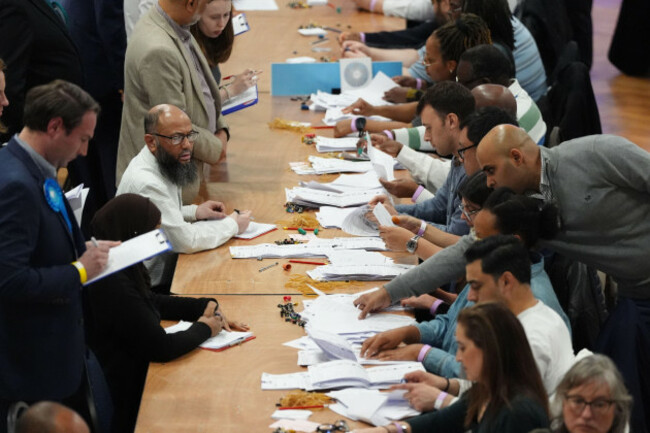 votes-are-counted-for-the-2026-local-elections-at-the-lindley-hall-in-westminster-central-london-picture-date-thursday-may-7-2026