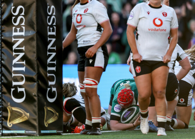 aoife-wafer-scores-her-sides-third-try