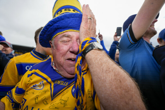 roscommon-fan-gets-emotional