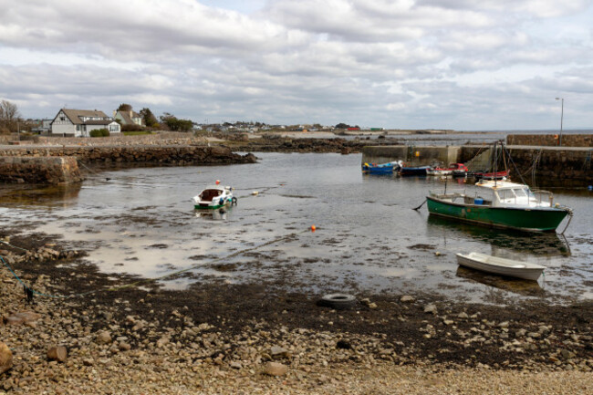 pier-and-ocean-in-galway-bay-spiddal-galway-ireland