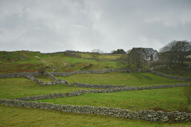 landscape-with-a-traditional-rural-house-in-the-countryside-of-spiddal-in-galway-county-ireland