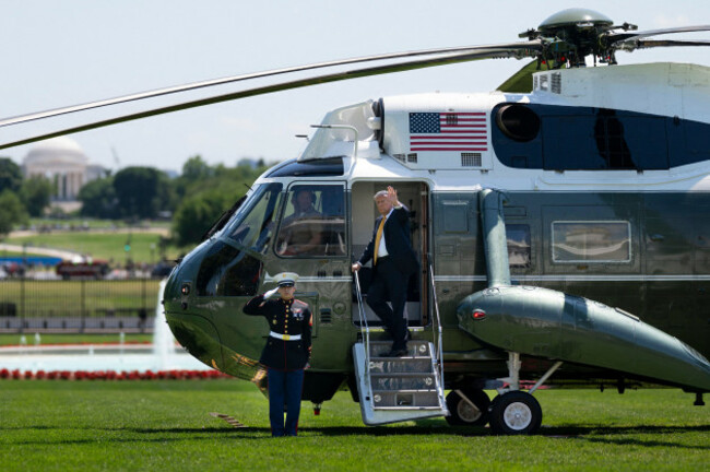 washington-united-states-of-america-12th-may-2026-washington-united-states-of-america-12-may-2026-u-s-president-donald-trump-waves-as-he-boards-marine-one-for-the-trip-to-joint-base-andrews