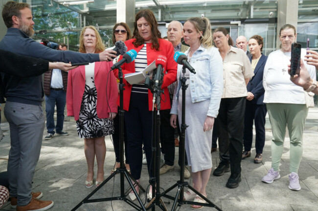left-to-right-mary-collins-the-mother-of-tina-satchwell-lorraine-howard-the-half-sister-of-tina-satchwell-and-sarah-howard-the-cousin-of-tina-satchwell-speak-to-the-media-outside-central-crimi