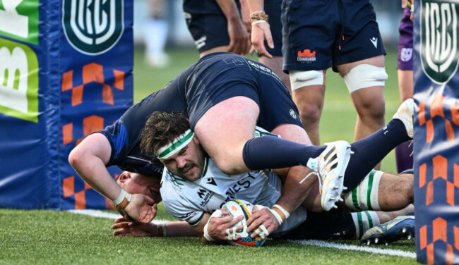 shamus-hurley-langton-scores-a-try