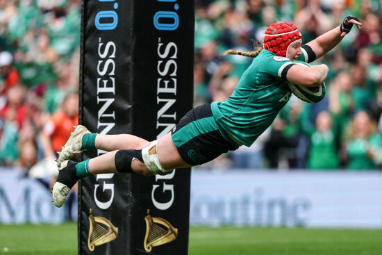 aoife-wafer-scores-a-try