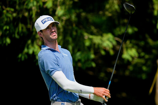 alex-smalley-hits-from-the-fourth-tee-during-the-final-round-of-the-pga-championship-golf-tournament-at-aronimink-golf-club-sunday-may-17-2026-in-newtown-square-pa-ap-photofrank-franklin-ii