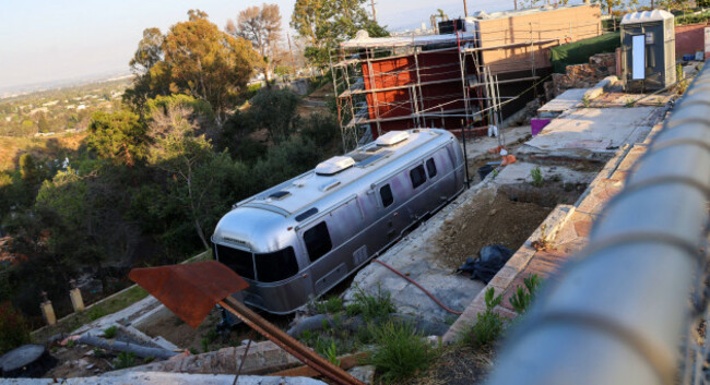 pacific-palisades-ca-usa-15th-may-2026-airstream-rv-on-l-a-mayoral-candidate-and-former-reality-tv-star-spencer-pratts-multimillion-dollar-pacific-palisades-property-which-was-destroyed-in-the