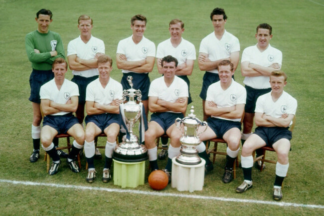 the-tottenham-hotspur-first-team-pose-with-the-league-championship-trophy-and-fa-cup-both-of-which-they-won-in-1960-61-to-become-the-first-20th-century-team-to-win-the-double-back-row-l-r-bill-br