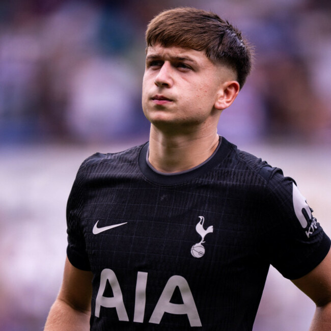 19-july-2025-mikey-moore-during-the-pre-season-202526-friendly-match-between-reading-and-tottenham-hotspur-at-madejski-stadium-in-reading