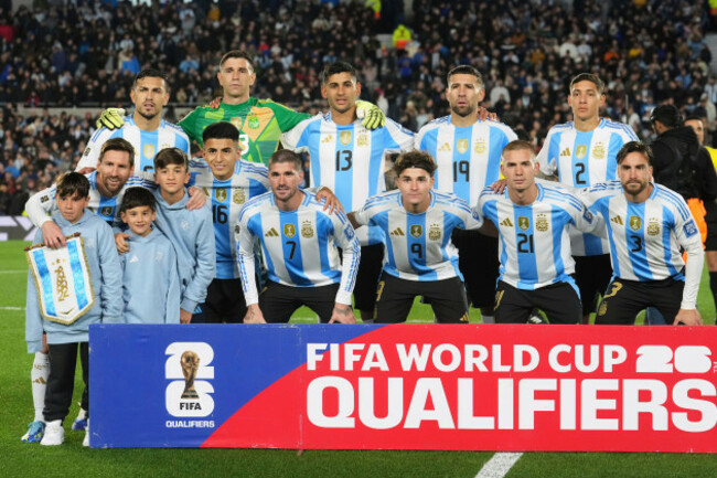 file-argentinas-lionel-messi-second-from-left-poses-with-teammates-and-his-sons-prior-to-a-world-cup-2026-qualifying-soccer-match-against-venezuela-at-the-monumental-stadium-in-buenos-aires-arge