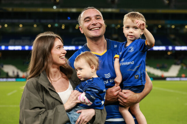 james-lowe-celebrates-with-his-wife-arnica-and-children-renn-kokiri-and-nico-after-making-his-100th-appearance-and-becoming-the-all-time-leading-try-scorer-for-leinster