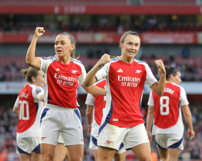 north-london-uk-22nd-mar-2025-north-london-england-march-22-2025-katie-mccabe-11-arsenal-celebrates-with-opening-goalscorer-caitlin-foord-19-arsenal-during-the-barclays-womens-super-league