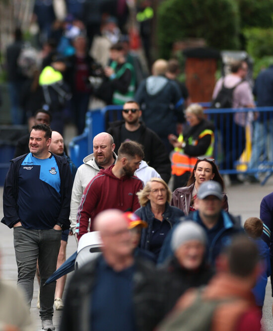 a-view-of-fans-arriving
