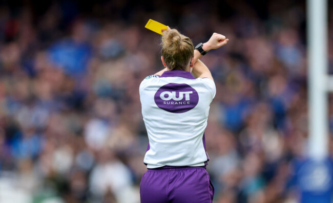 hollie-davidson-sends-off-ruan-ackermann
