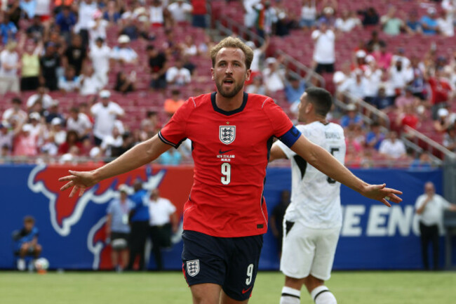 tampa-fl-june-06-england-forward-harry-kane-9-celebrates-after-his-goal-in-the-first-half-during-the-friendly-soccer-match-between-england-and-new-zealand-on-saturday-june-6-2026-at-raymond-ja
