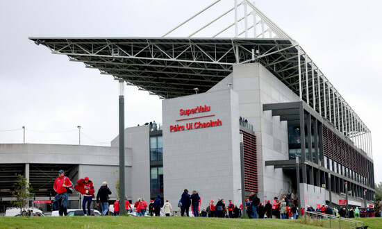 fans-arrive-for-the-game