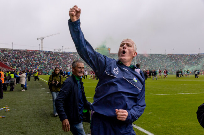 john-kiely-celebrates-winning-the-munster-hurling-final