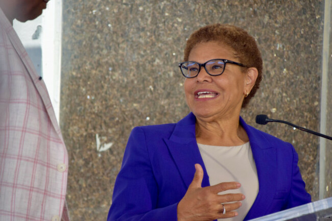 los-angeles-mayor-karen-bass-attends-keith-davids-hollywood-walk-of-fame-star-ceremony-in-hollywood-california-on-june-4-2026