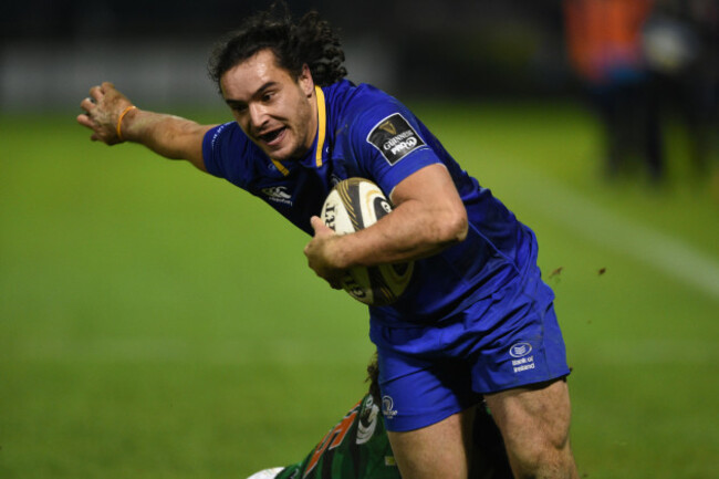 james-lowe-scores-a-try