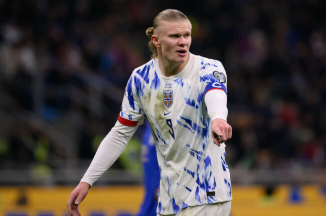 erling-haaland-of-norway-gestures-during-the-fifa-2026-european-qualifier-football-match-between-italy-and-norway-at-san-siro-stadium-in-milano-italy-november-16-2025