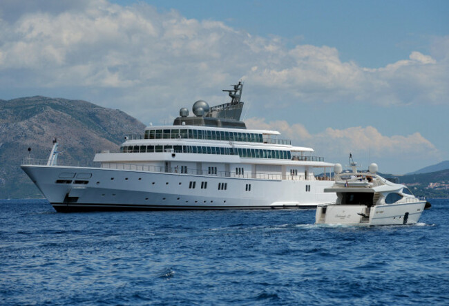 the-luxury-rising-sun-yacht-worth-more-than-200-million-is-anchored-near-the-island-of-daksa-where-ivanka-trump-and-husband-jared-kushner-are-holidaying-on-the-adriatic-coast-featuring-rising-su