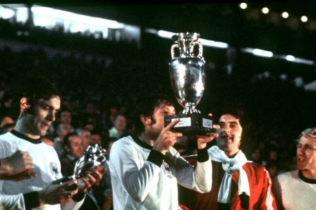 czechoslovakias-antonin-panenka-scorer-of-the-winning-penalty-kisses-the-trophy-in-celebration