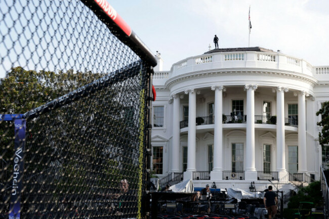 washington-district-of-columbia-usa-11th-june-2026-fighting-cage-with-the-white-house-behind-as-final-preparations-are-made-in-advance-of-the-ultimate-fighting-championships-ufc-freedom-250-even