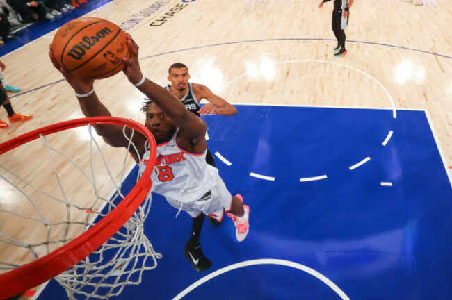 new-york-knicks-forward-og-anunoby-shoots-against-the-san-antonio-spurs-during-the-first-half-of-game-3-of-the-nba-finals-basketball-series-monday-june-8-2026-in-new-york-geoff-burkepool-photo