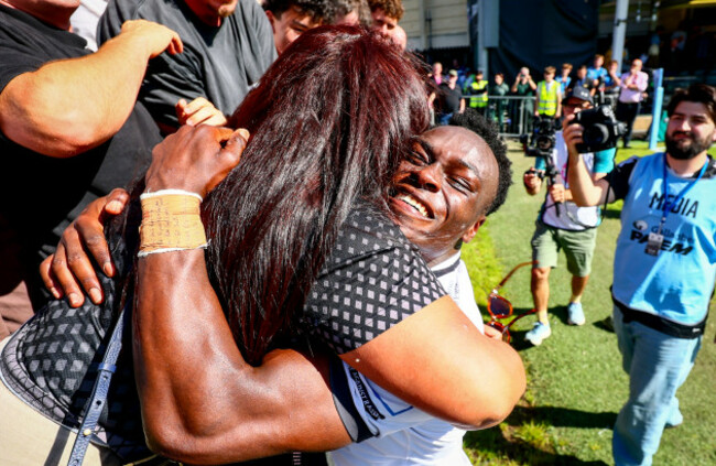 paul-brown-bampoe-celebrates-winning-the-match