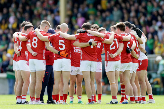 cork-huddle-before-the-game